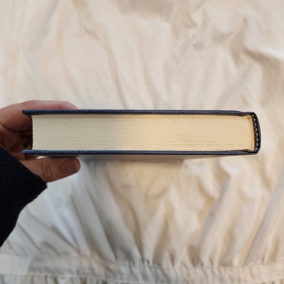 Fantastic Beasts and Where to Find Them book - Picture 15 of 15